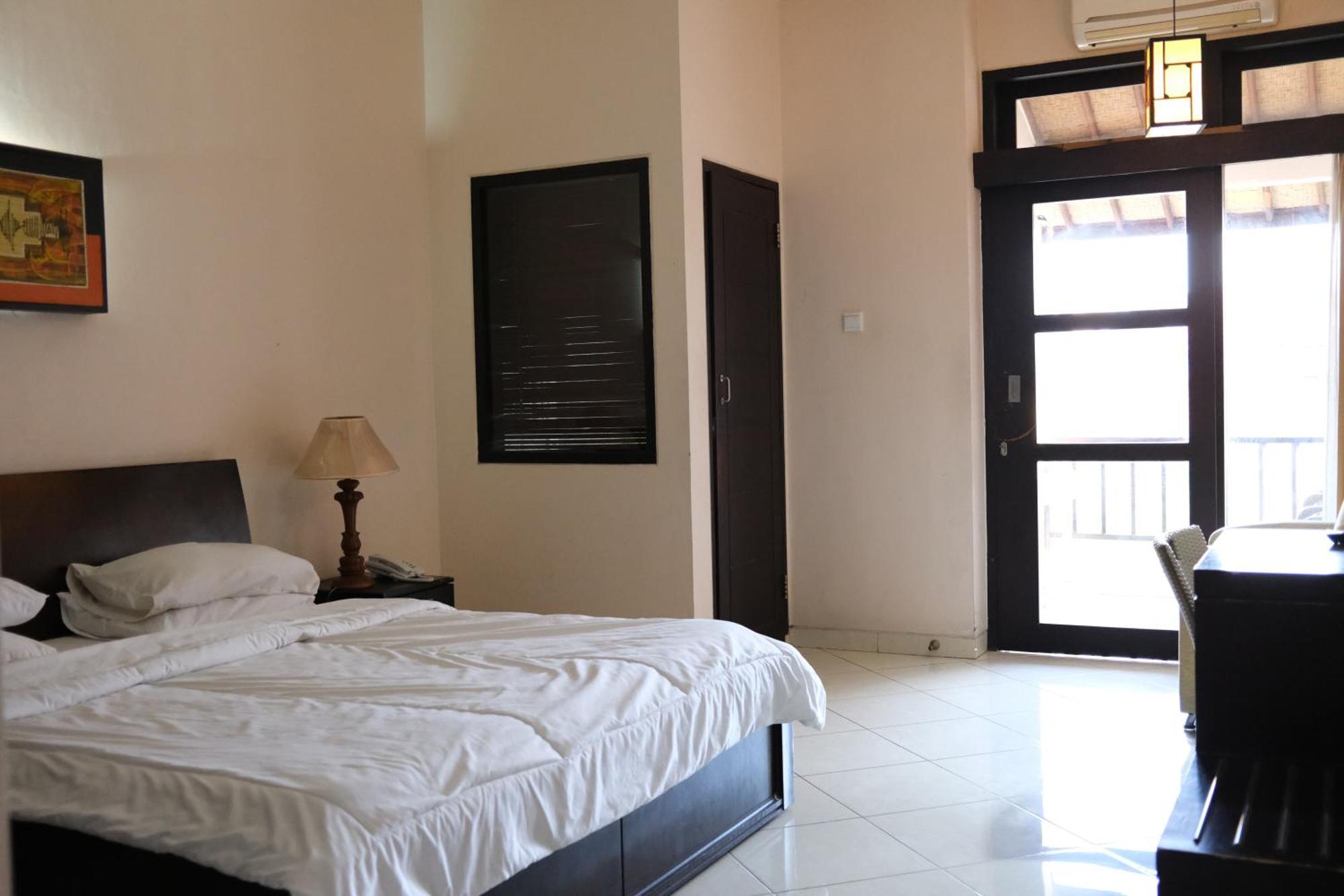 Fat Yogi Cottages Kuta  Exterior photo