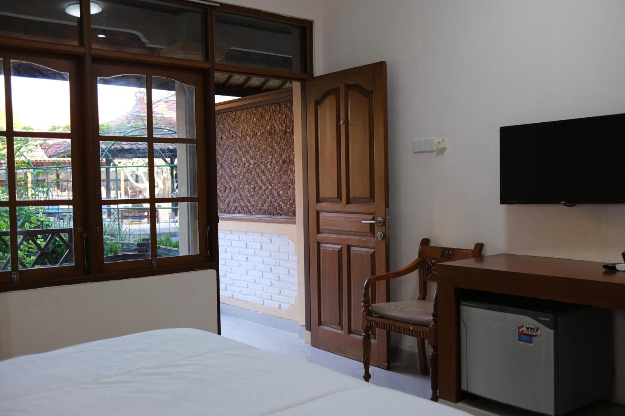 Fat Yogi Cottages Kuta  Exterior photo